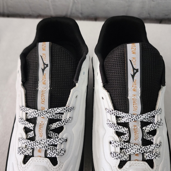 Mizuno Spike Swift 8 Softball Metal Cleats 11GM236009 - Picture 3 of 7